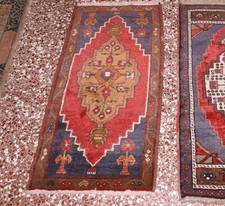 un tappeto turco 90x50 antico